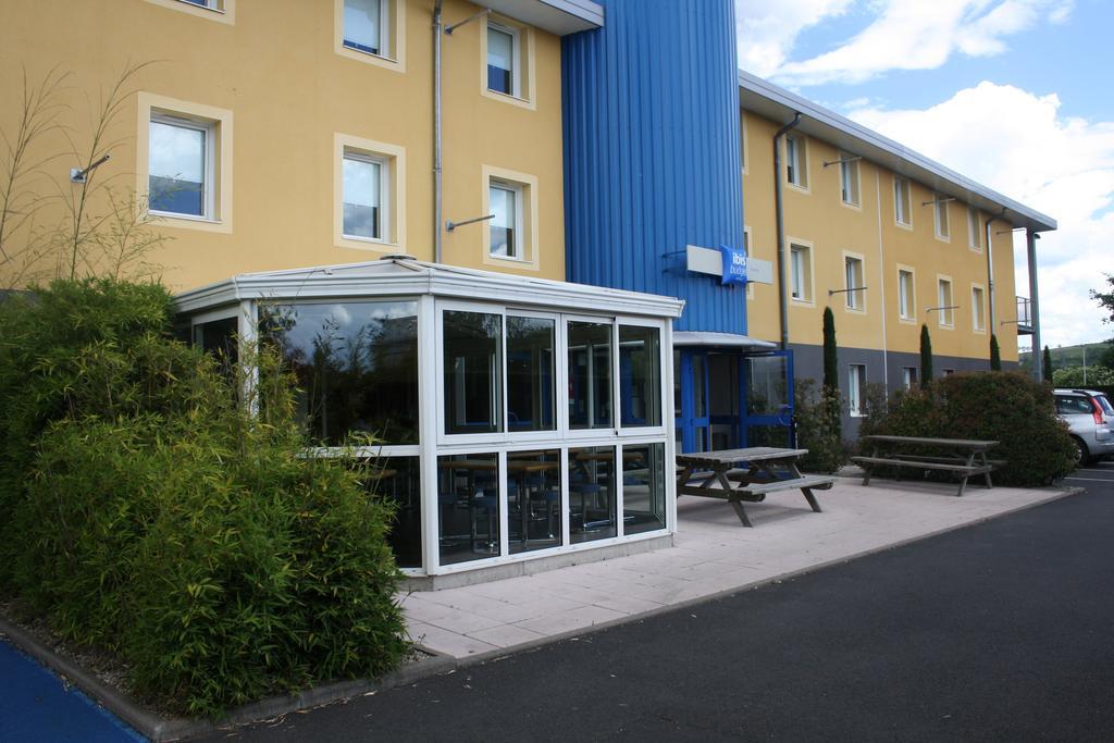 Ibis Budget Issoire Esterno foto