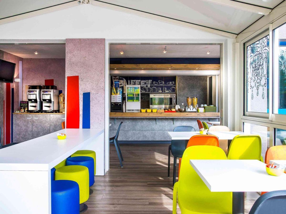 Ibis Budget Issoire Esterno foto