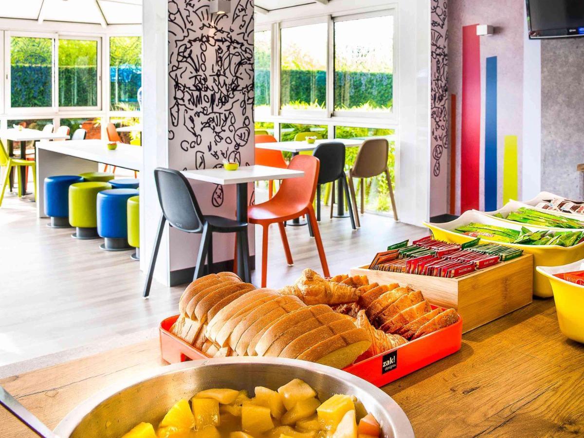 Ibis Budget Issoire Esterno foto